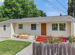 2000 Chalomar Rd, Concord, CA 94518