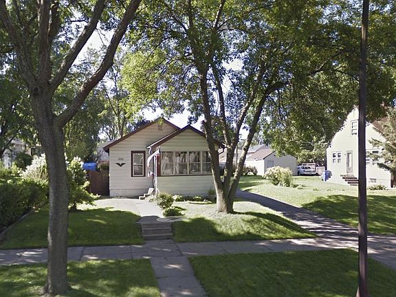 2nd image of 1530 Margaret St