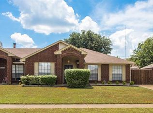 720 Ballard St, Cedar Hill, TX 75104