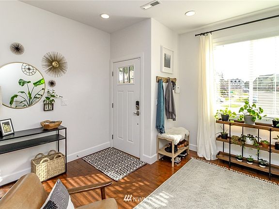 5th image of 19201 134th St E