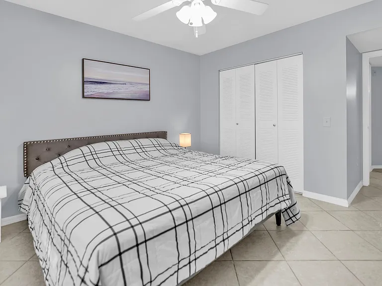 214 Villa Cir #214 — Photo 26