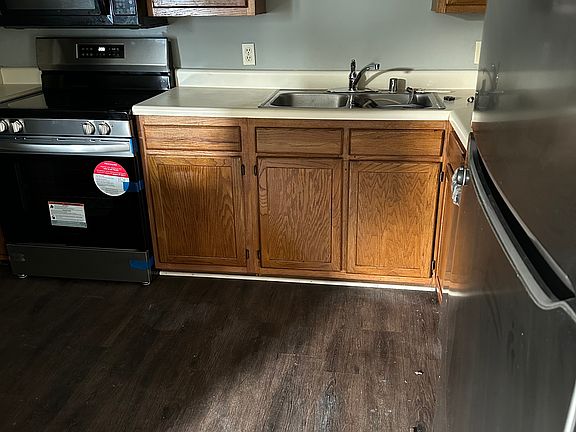2nd image of 1325 Sun Way #A