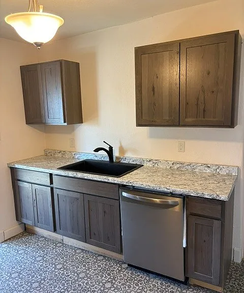 241 Hillside Ave — Photo 7