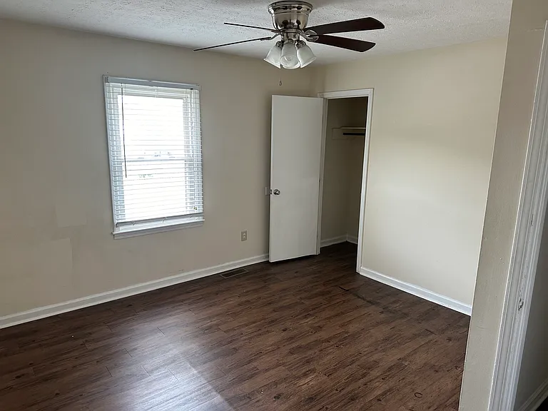 1287 Barnwood Ct #C — Photo 5