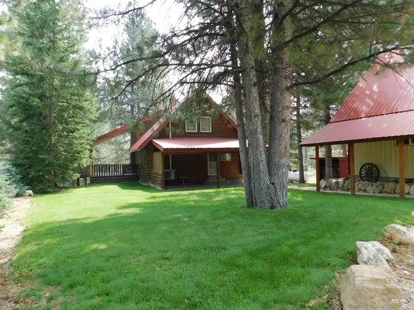 674 E Riverview Cir, Mountain Home, ID 83647