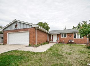 4808 N Glen Ct, Peoria, IL 61614