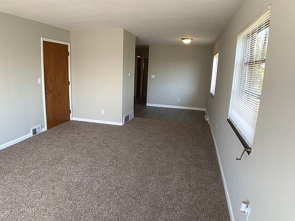 5th image of 2425 Springmont Ave