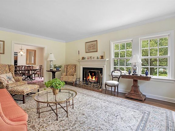 3rd image of 2109 CAMBRIDGE AVENUE