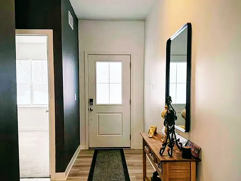 8690 Lester Pl — Photo 2