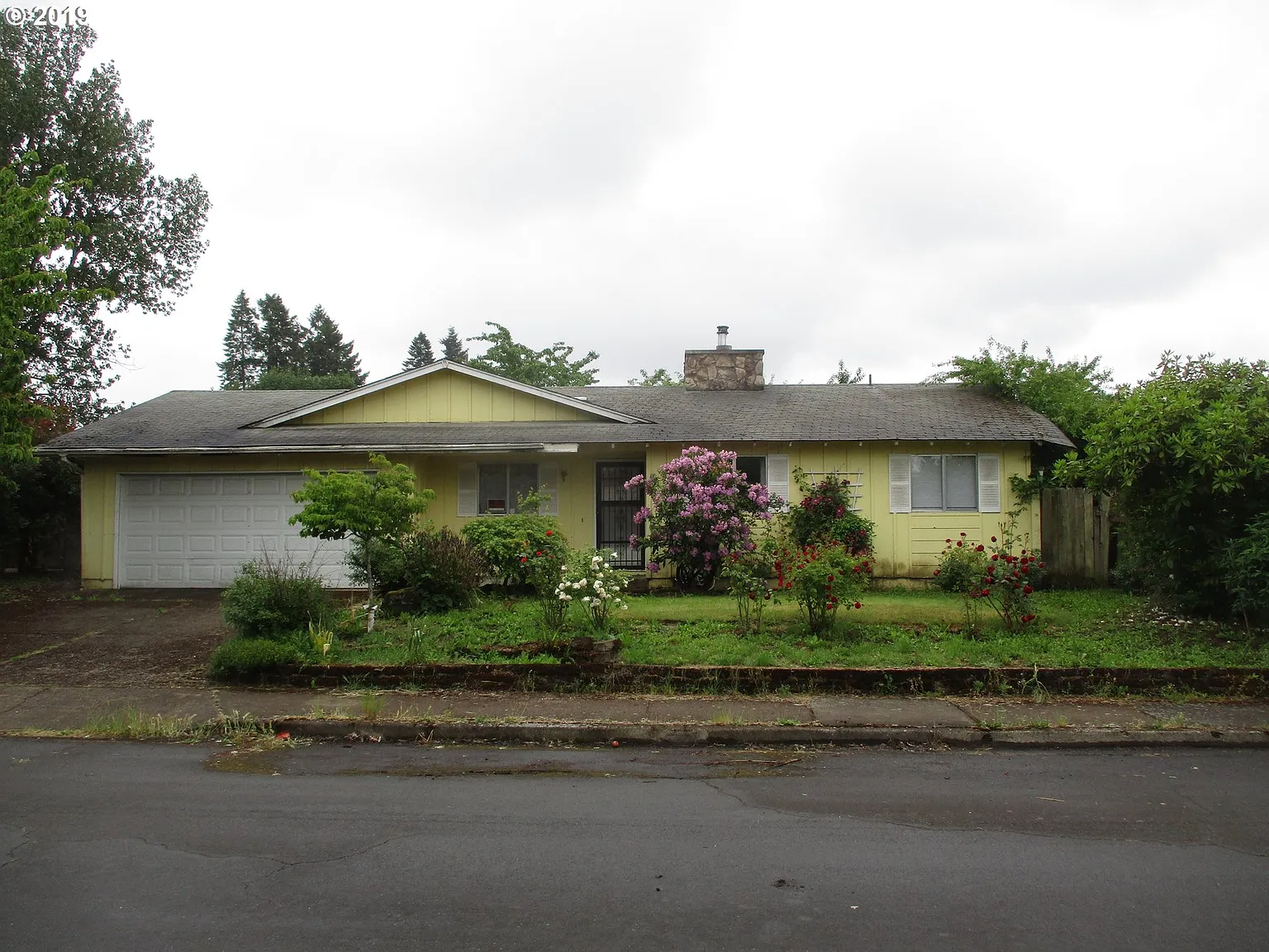 650 Banover St photo 1