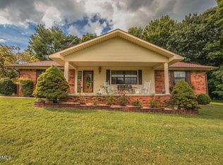 105 Lexington Ln, Clinton, TN 37716