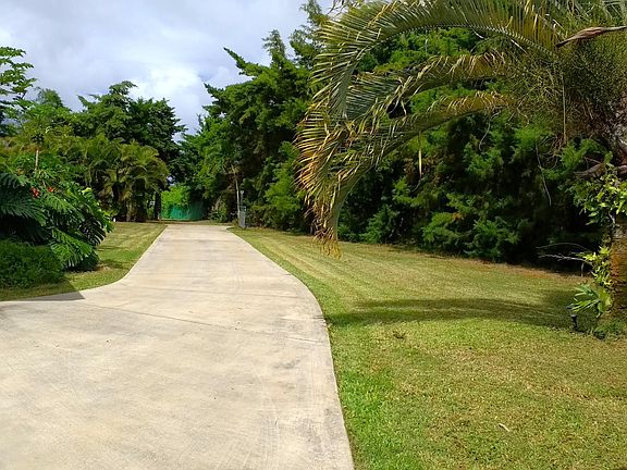 The entrance passed the gate