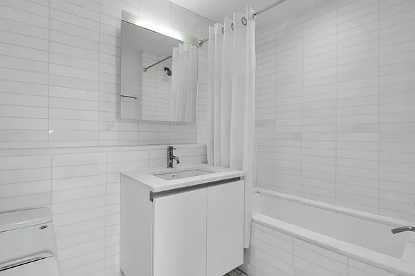 Rented by AZ REALTY NYC LLC | media 11
