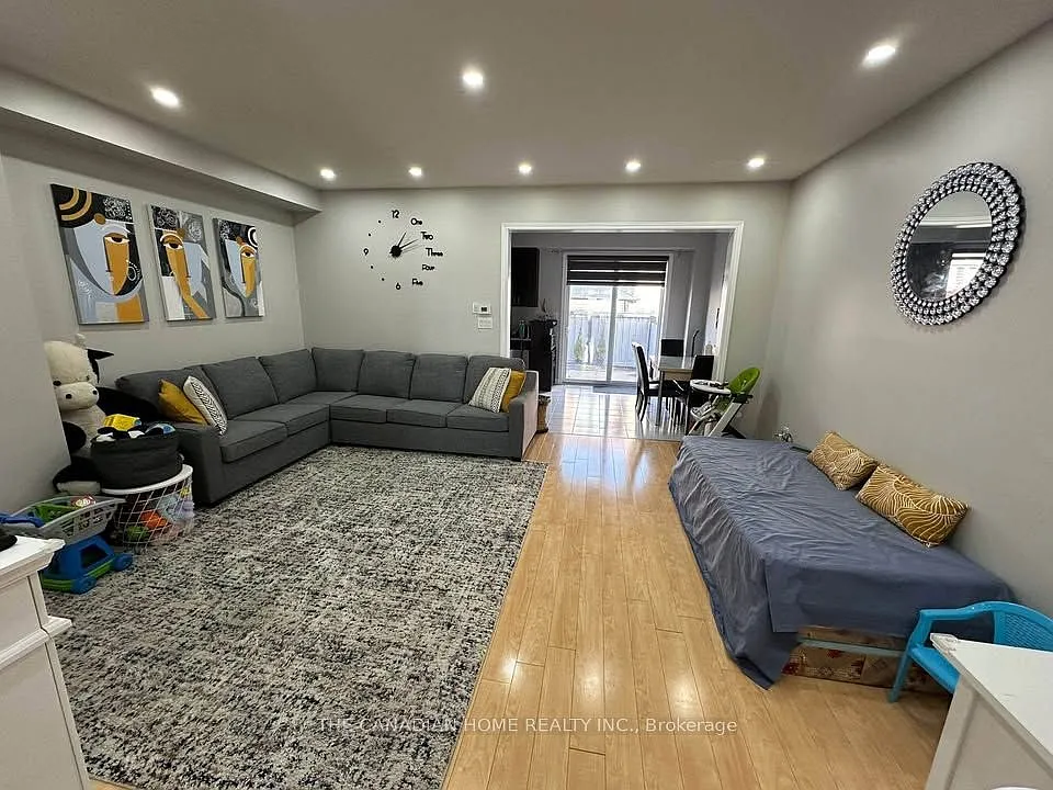 3 bed, $2,800 — Photo 3