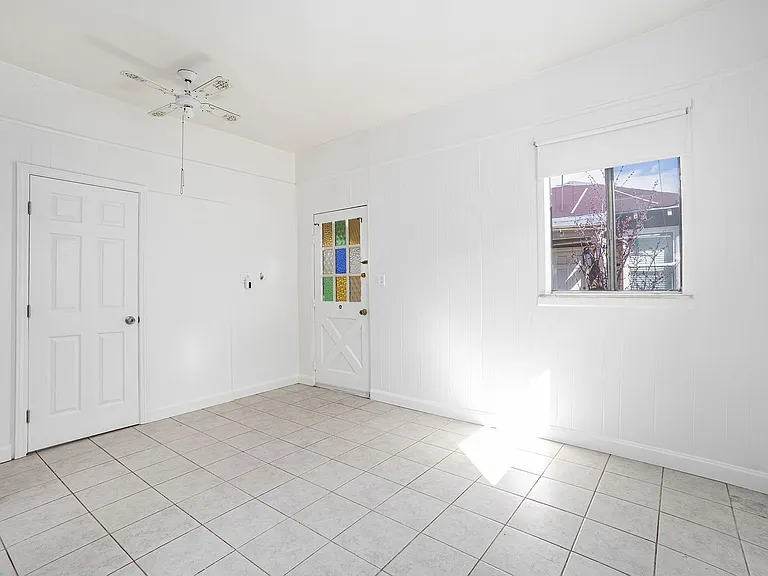 453 Central Ave #C — Photo 5