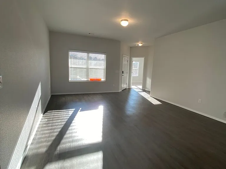 117 Cooper St — Photo 4