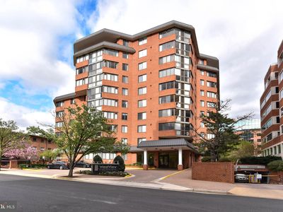 1001 N Vermont St APT 813, Arlington, VA, 22201