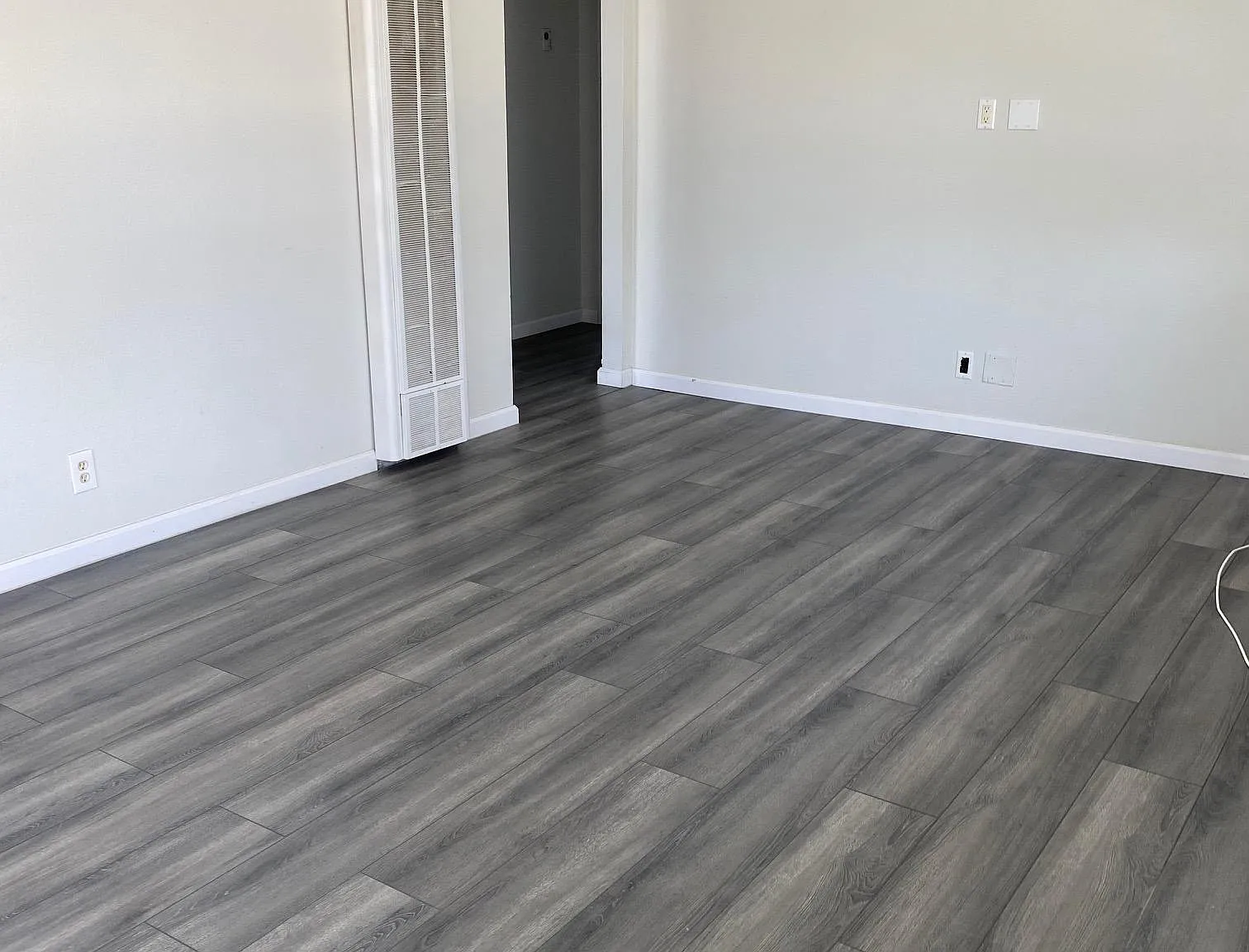 2 bed, 900 sqft, $1,100 — Photo 1
