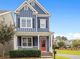 211 Windy Creek Ln, Apex, NC 27502