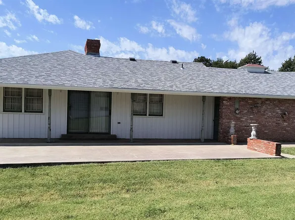 1003 Bluff Dr, Larned, KS 67550