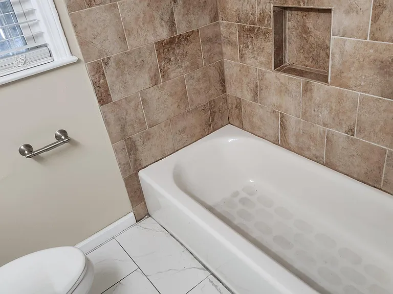 7504 Colson Dr — Photo 5