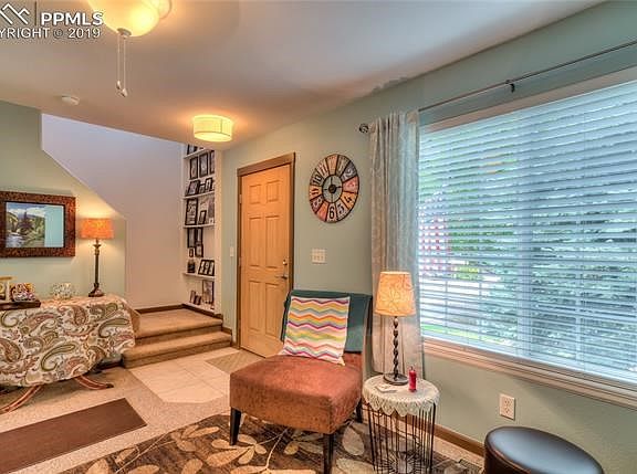 Welcome into your living room!