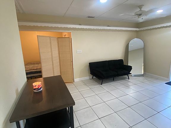 4th image of 299 NW Prima Vista Blvd