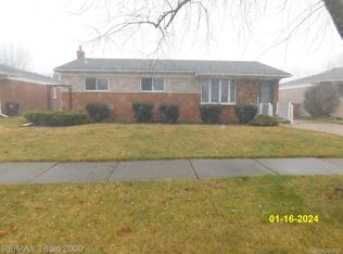 15231 Irene St, Southgate, MI 48195