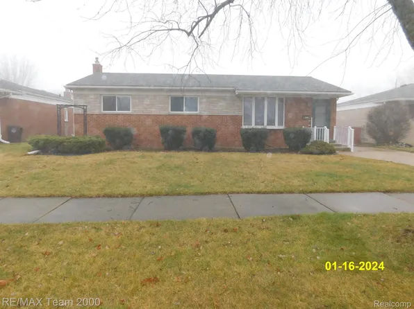 15231 Irene St, Southgate, MI 48195
