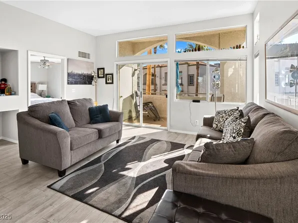 3125 N Buffalo Dr Unit 2120, Las Vegas, NV 89128