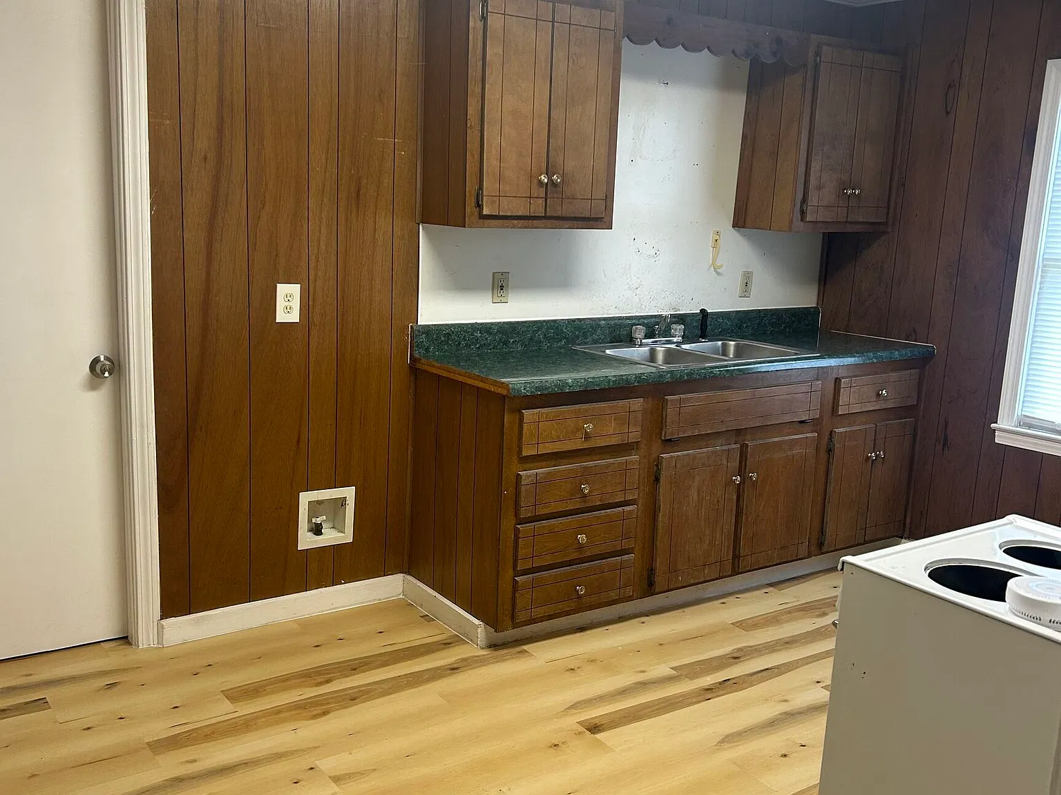 2 bed, 1.0 bath, 960 sqft, $950 — Photo 3