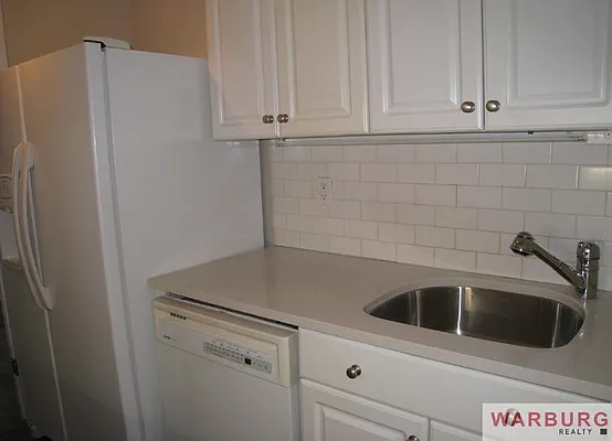 Sold by Warburg | media 16