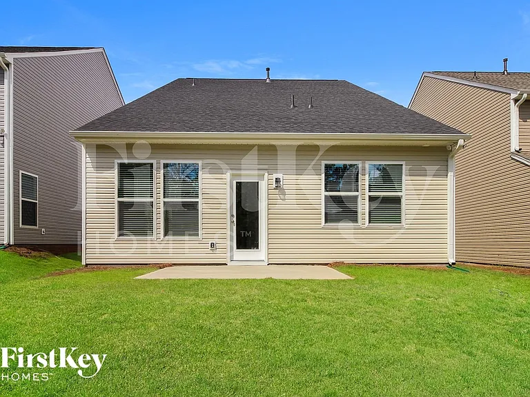 310 Ashborne Ln — Photo 15