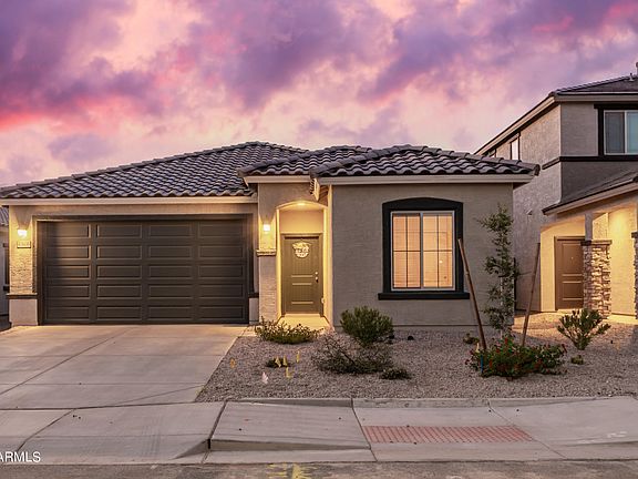 2nd image of 43606 W JUNIPER Avenue