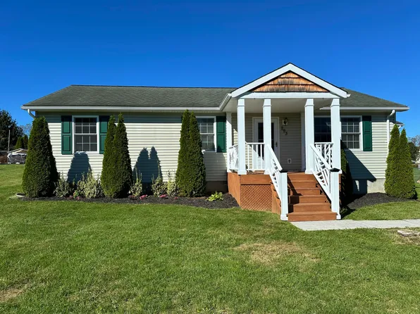 293 E Bailey Rd, Lewisburg, WV 24901