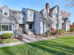 206 Glengarry Rd UNIT 206, Fairfield, CT 06825