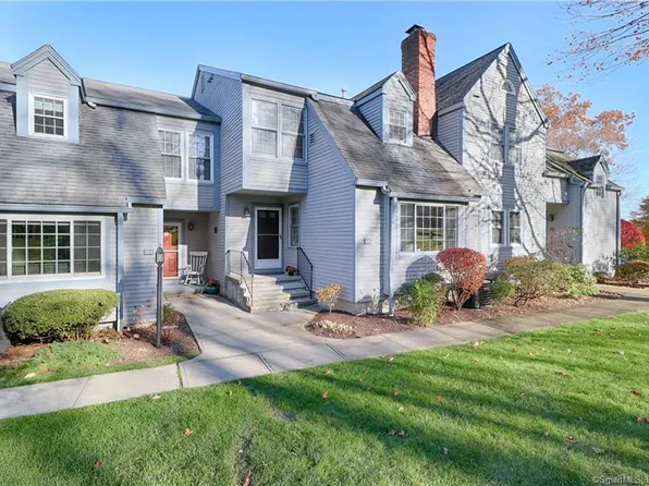 206 Glengarry Road #206, Fairfield, CT 06825