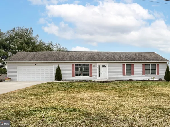 2 Johns Dr, Mechanicsburg, PA 17050