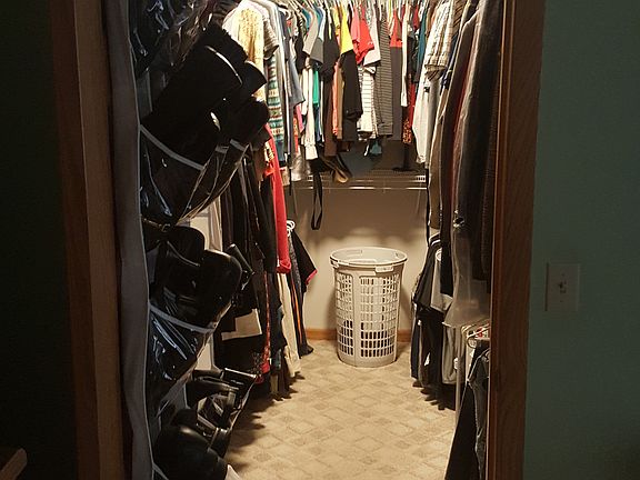 walk in closet