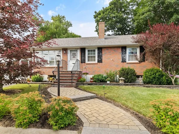 39 Dartmouth St, Beverly, MA 01915