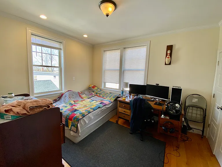 1 Larose Pl #2H — Photo 15