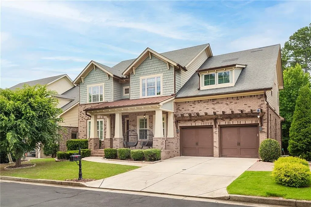 6 bed, 5.0 bath, 5940 sqft, $5,800 — Photo 3