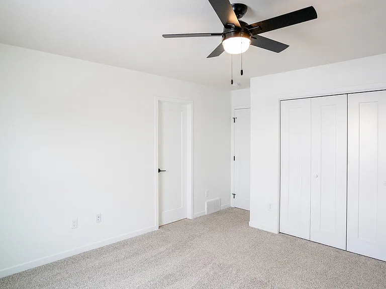 4315 Dawn St — Photo 9