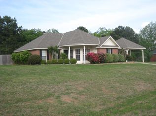 73 Hidden Valley Rd, Deatsville, AL 36022