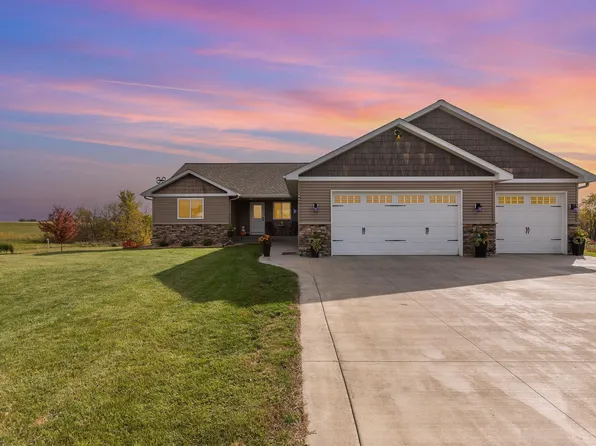 643 Giana Ct, Ellsworth, WI 54011