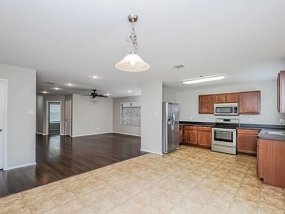 5th image of 7157 Little Mohican Dr