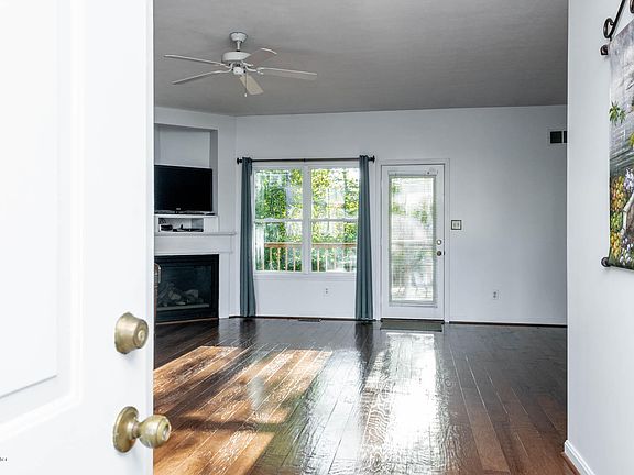 3rd image of 6504 Spencerwood Ct