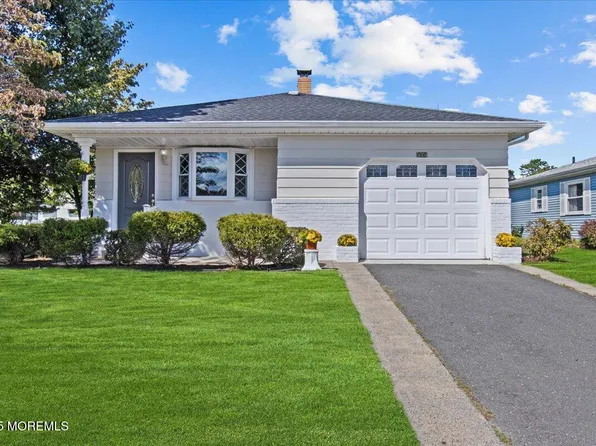 868 Jamaica Boulevard, Toms River, NJ 08757