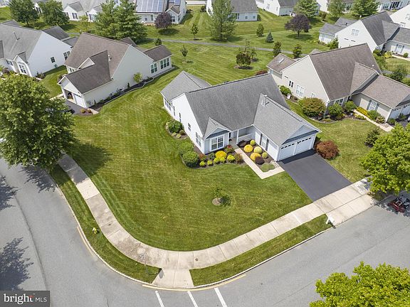 4th image of 101 Dawn Ct