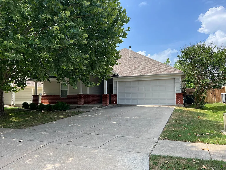 9921 Summer Sweet Dr — Photo 1